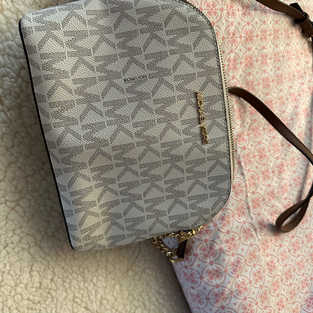 Michael kors bag crossbody - Final Reduction in Price
